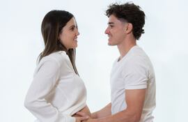 Emilia Ferrero y Julián Álvarez aguardaban ansiosos y felices a Amadeo. Hoy, ya lo tienen en sus brazos.