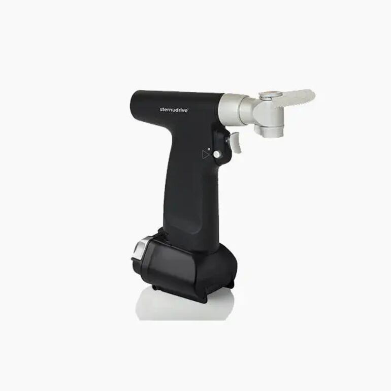 Imagen de referencia de un esternótomo quirúrgico de tipo eléctrico.