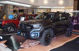 GWM: La SUV Tank 400 se destaca por su diseño robusto.