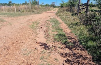 Vecinos de la comunidad de Chako’i, en San Juan Bautista, solicitan la reparación urgente de su camino, que se encuentra deteriorado en todo su tramo.