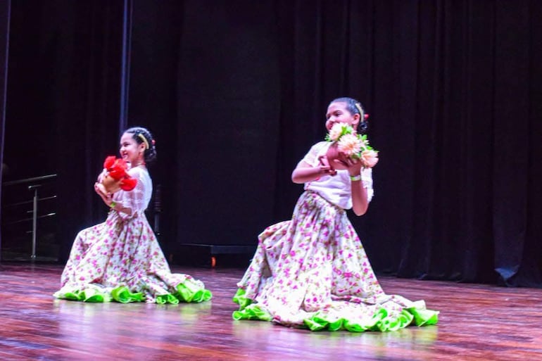 Teatro Municipal de Villarrica habilitado para eventos culturales y artísticos.