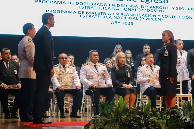 Un total de 298 egresados tuvo el IAEE en el año 2025.