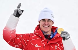 El suizo Franjo von Allmen (24) logró una histórica tercera medalla de oro en los Juegos Olímpicos de Invierno Milano-Cortina 2026.