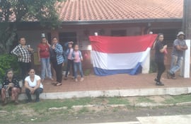 Padres de familia no permiten el ingreso de los directivos en la institución.