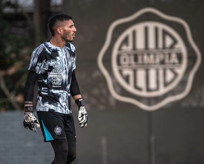 Gastón Hernán Olveira Echeverría (32 años), guardameta uruguayo de Olimpia