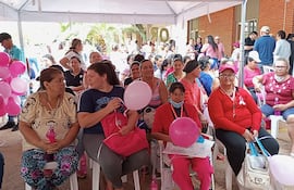 Realizan varias actividades en el Incan para conmemorar la lucha contra el cáncer de mama.