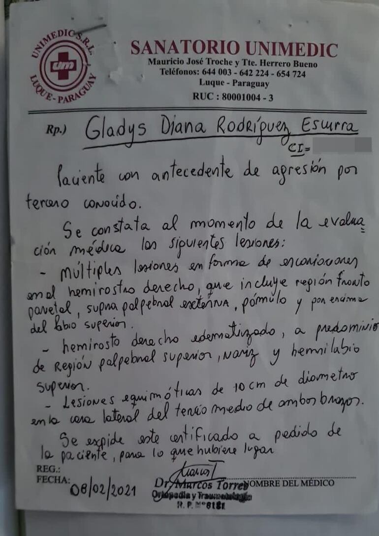 Certificado médico presentado por la denunciante en la causa.