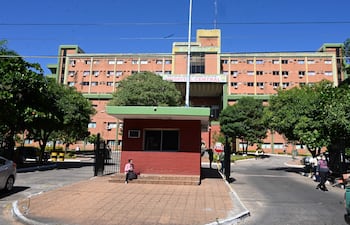 Fachada del Hospital Militar de las Fuerzas Armadas.