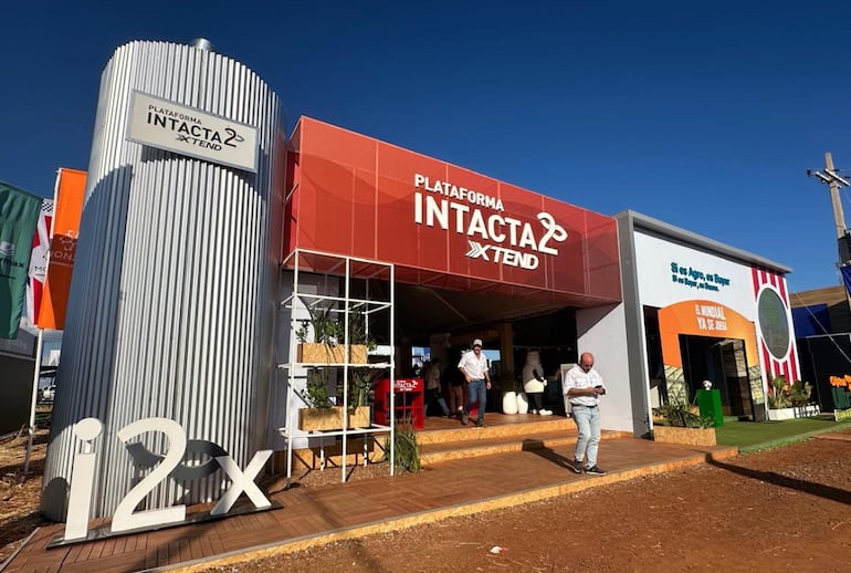 Bajo la iniciativa Bayer Forward Farming, la compañía impulsa la salud del suelo y la medición de la huella de carbono como ejes del futuro sostenible.