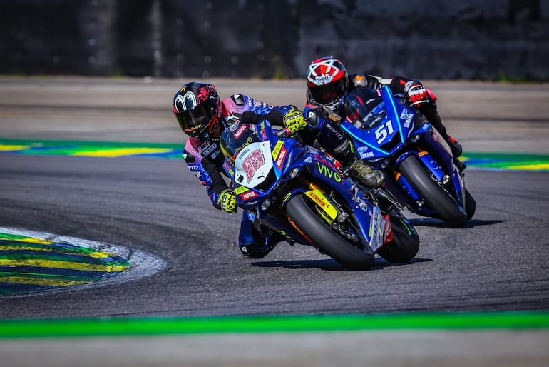 Pedro Valiente y el tradicional #25 con el que compite en Moto1000GP.