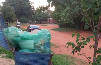 Vecinos de Luque llevan hasta 15 días sin recolección de basura, denuncia concejal.