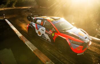 Gran performance hoy en Chile de los franceces Adrien Fourmaux y Alexandre Coria con el Hyundai i20 Rally1 #16.