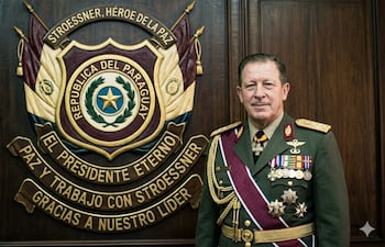 Diputados colorados insisten en volver a escudos utilizado en la época del dictador Alfredo Stroessner.