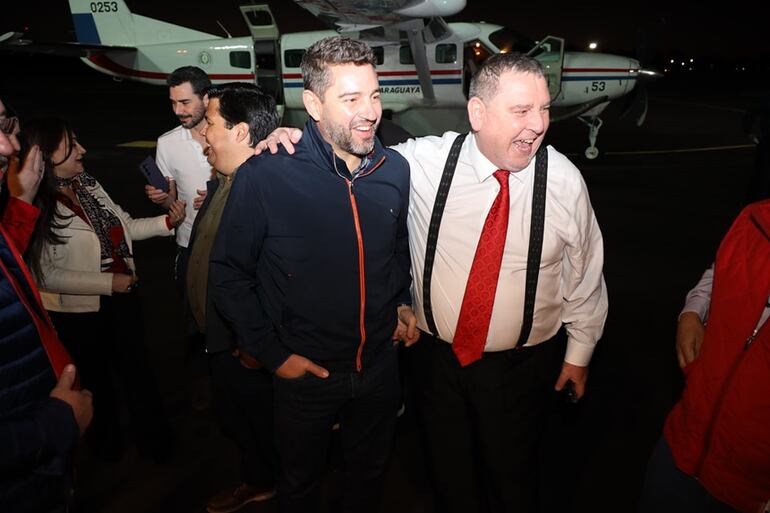 Alliana usa avión militar para actividad partidaria