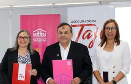 Andreza Ortigoza, Gustavo Samaniego y Liliana Cardozo.