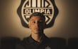 Con esta imagen, Olimpia presentó oficialmente a Franco Alfonso (23 años), volante ofensivo argentino , formado en River Plate.