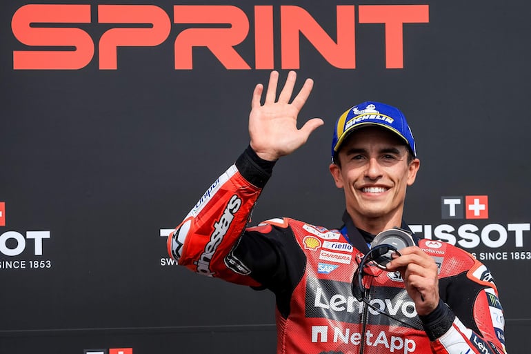 Marc Márquez subió al tercer escalón del podio en la carrera sprint.