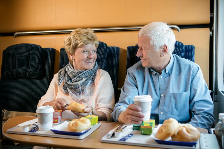 El Nightjet también ofrece vagones de asientos, a un precio más accesible que los pasajes en literas.