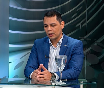 El economista Jorge Garicoche en el programa Mesa con EVP, de ABC TV.