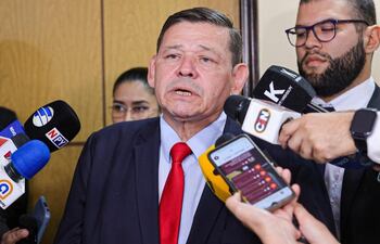 El titular del Indert, Francisco Ruiz Díaz, compareció hoy ante la mesa directiva de la Cámara de Senadores.