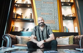 El actor y humorista argentino Fredy Villarreal brindó detalles acerca de "Los Mosqueteros del Rey", la obra que presentará en Asunción en el mes de septiembre.