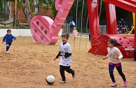 Dias del Niño en la Plaza Herminio Giménez.