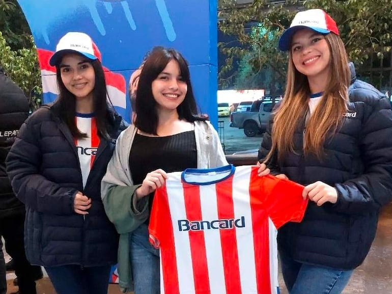 Los aficionados de la Albirroja podrán ganar hoy varios premios en Ciudad del Este, con Bancard.