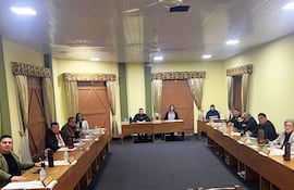 Con abstención, ausencia y cambio de voto, Junta Municipal deja firme veto de Luciano Cañete (ANR-HC).
