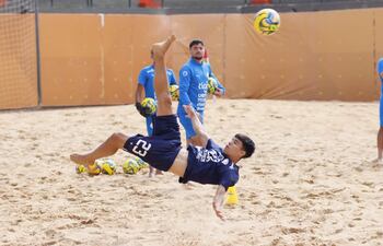 Los Pynandi juveniles y mayores intensifican las prácticas.