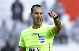David Ojeda tendrá a su cargo la dirección arbitral del duelo entre Libertad y Cerro Porteño, el domingo en Tuyucuá.