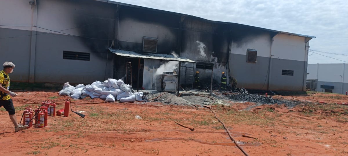 Gran incendio en Itá movilizó a bomberos de tres ciudades