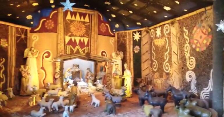 En el 2015 se replicó el retablo hecho por Koki Ruíz para la venida del Papa. 