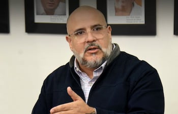 El neumólogo Carlos Morínigo, exjefe de Endoscopía Respiratoria del Ineram.