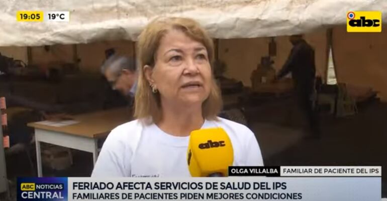 Olga Villalba, cuya madre está internada en el sitio.