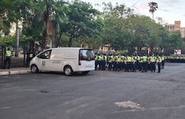 Fuerte dispositivo de seguridad en torno al Congreso Nacional esta mañana.