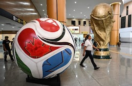 El fondo de inversión saudita (PIF) firmó una asociación con la FIFA para convertirse en patrocinador del Mundial 2026 (11 de junio-19 de julio) en Norteamérica y Asia, un paso más en la política deportiva del reino.