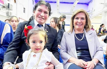 Prof. Dr. Dionisio Ortega y Dra. Hermelinda Alvarenga de Ortega.