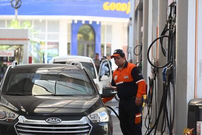 Desde el 5 de noviembre último los emblemas subieron G. 600 por litro los carburantes.