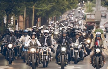 El evento contó con la presencia de unas 300 motocicletas clásicas y vintage.