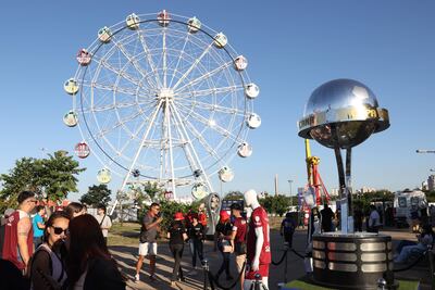 Aficionados de Lanús y Mineiro llega a Asunción para la final de la Copa Sudamericana.