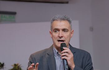 Yan Esperanza, director ejecutivo de la Fundación Moisés Bertoni.