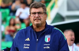 Tras la reciente dimisión de Gennaro Gattuso —consecuencia del estrepitoso fracaso al quedar fuera del Mundial 2026—, la selección de Italia ya tiene un encargado para sus próximos compromisos. Silvio Baldini, actual técnico de la selección sub-21.