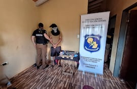 VDB El hombre detenido con importante cantidad de tocos de droga en Coronel Oviedo..jpg