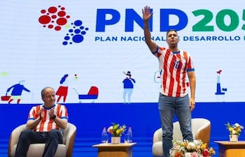 El presidente de la República, Santiago Peña, durante la presentación del PDN 2050.