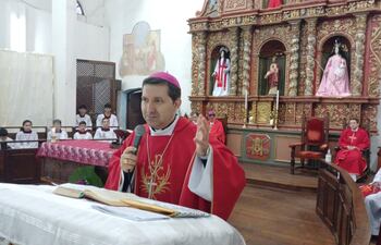 Nuncio apostólico en Paraguay, monseñor Vincenzo Turturro.
