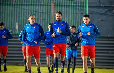 Orlando Gaona Lugo, Carlos Rolón y Claudio Núñez, durante los trabajos físicos de recuperación.