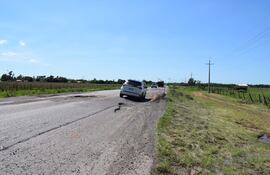Los conductores arriesgan sus vidas al circular por la desastrosa ruta PY01.