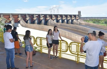 Central Hidroeléctrica Itaipú.