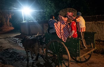 Familia de Piribenuy hizo su propia "caravana" a bordo de una carreta para celebrar la clasificación