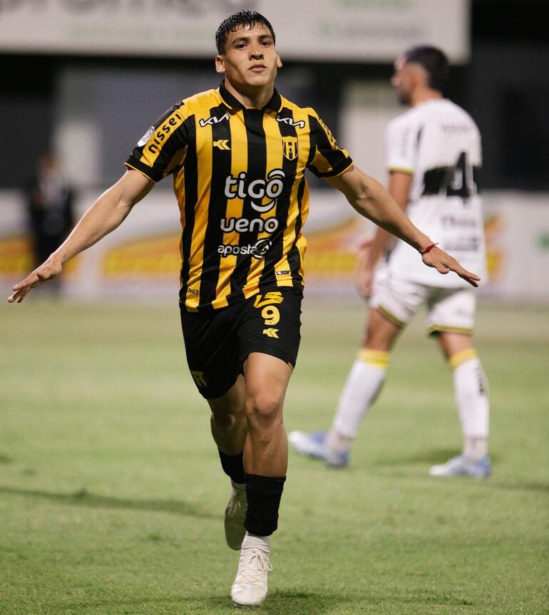 Iván Ramírez Ferreira, apodado Tanque, centroatacante de Guaraní.